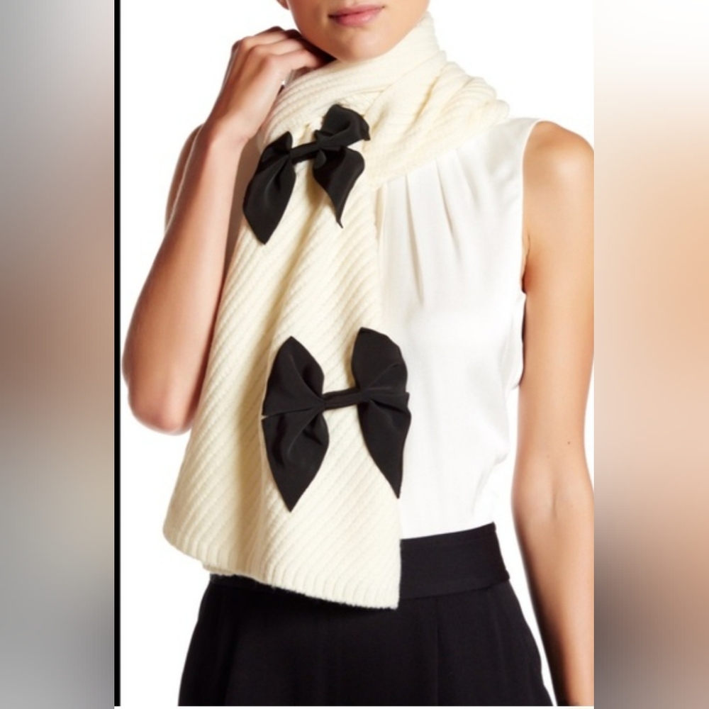 Kate Spade Bow Knit Scarf & Fingerless Hand Warmers Set Cream & Black Coquette